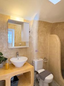 Villa Solasta #1 with jacuzzi in Santorini