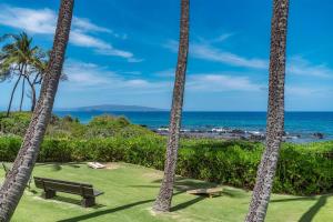 Wailea Ekahi 20J - Secluded Garden Oasis Surrounded by Trees & Tropical Blooms