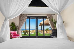 Oceanview 3BR Villa with Private Pool & Serenity