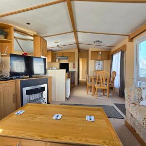 Thornwick bay Velvet Vale 80