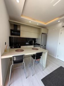 Havalimanı Manzaralı Lux Daire