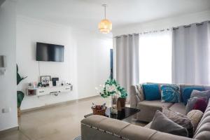 Salt Air & City Vibe Awaits! Just Minutes to Beach