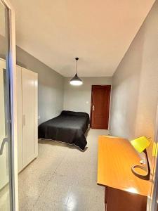 Piso amplio y luminoso ideal para pasar unos días - Гостевые дома, Мадрид