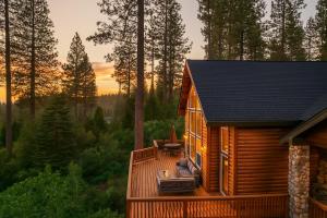 Sunset Mountain Hot Tub, Fire Table, Epic Views
