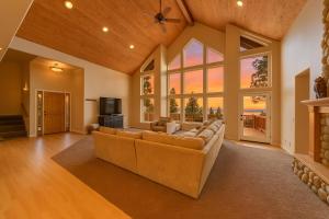 Sunset Mountain Hot Tub, Fire Table, Epic Views