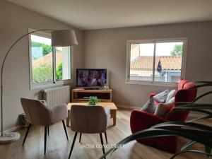 Maisons de vacances Chez Caco maison lumineuse avec jardin proche du Puy duFou : photos des chambres