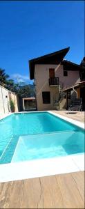 Casa com Piscina Maresias 750 metros da praia