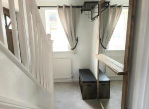 The Serenity Nook - 2 bed flat in the heart of Shefford with parking