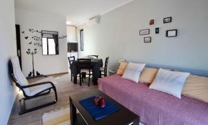 1bd Waterfront Apt w Perast Views