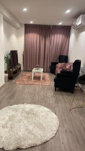 Aura Flat أورا فلات