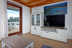 Apartments by the sea Punat, Krk - 5328