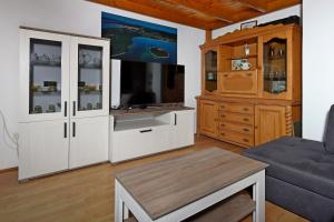 Apartments by the sea Punat, Krk - 5328