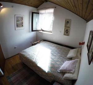 Holiday house with a parking space Lozisca, Brac - 15444