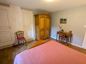 Chambre Coquelicot au calme, nature et authenticité du 18ème avec petit déjeuner inclus - FR-1-589-702