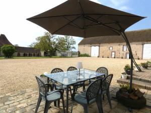 Maisons de vacances Gite pittoresque avec nature, Wi-Fi, BBQ et terrasse privee - FR-1-581-113 : photos des chambres