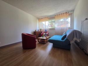 Sejours chez l'habitant Chambre cozy, vue sur jardin, proche Tram centre ville & aeroport : photos des chambres