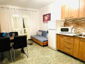 Apartments with parking space Srima - Vodice, Vodice - 23744