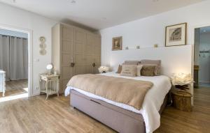 Maisons de vacances Stunning Home In Meschers-Sur-Gironde : photos des chambres