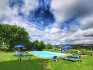 Cottage in Tuscany with patio
