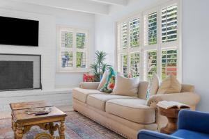 Charming 3BR Family Home Near Downtown & Beach