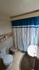 Family home with lake access