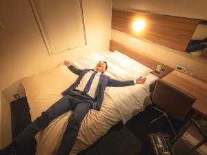 Super Hotel JR Shin-Osaka Higashiguchi