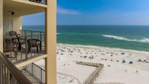 Phoenix I 1121 condo