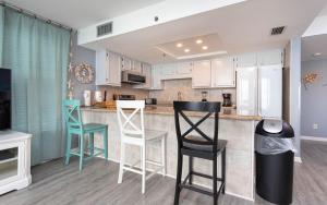 Phoenix I 1121 condo