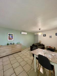 Sous les muriers - Maisonnette à Cuers