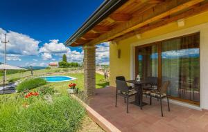 Stunning Home In Pazin