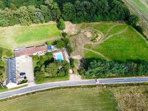 B&B / Chambres d'hotes Maison d-hotes au calme avec jardin a Chateaudun - FR-1-581-154 : photos des chambres