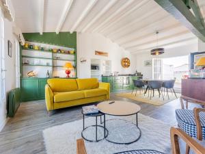 Appartements Appartement moderne avec grande terrasse a Ars-en-Re - FR-1-835-31 : photos des chambres