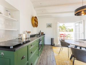 Appartements Appartement moderne avec grande terrasse a Ars-en-Re - FR-1-835-31 : photos des chambres