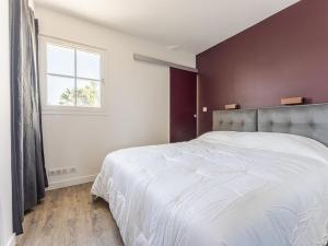 Appartements Appartement moderne avec grande terrasse a Ars-en-Re - FR-1-835-31 : photos des chambres