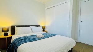 Cozy 2BR Retreat, 3-Minute Drive to Albury Airport