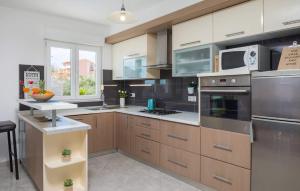 Cozy Home In Kastel Sucurac With Sauna