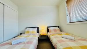 Cozy 2BR Retreat, 3-Minute Drive to Albury Airport