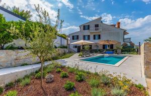 1 Bedroom Stunning Apartment In Medulin