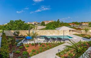 1 Bedroom Stunning Apartment In Medulin