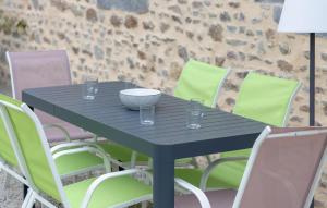 Maisons de vacances Gite Gouville Sur Mer : photos des chambres