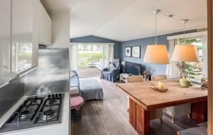 2 Bedroom Nice Home In Lauwersoog