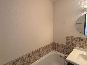 Appartements Appartement confort pour 4/6 pers. au coeur de la station avec terrasse - FR-1-814-140 : photos des chambres