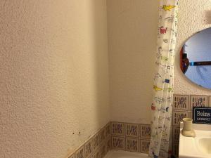 Appartements Appartement 4/6 pers. Coeur de station, proche pistes, WIFI - FR-1-814-69 : photos des chambres