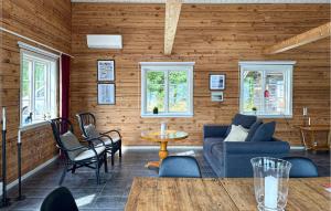 Lovely Home In Gränna With Lake View