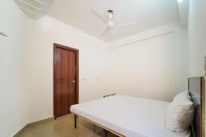 Super Hotel O Chahal Guest House Near Nangloi Railway Station Metro Station