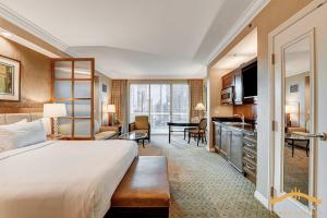 MGM Signature-14-805 Balcony Strip Sphere F1 Views