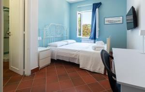 5 Bedroom Awesome Home In Casalvelino