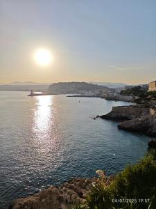 3P 72m2 Climatisé Vue exceptionnelle Cathédrale St Nicolas et Mer