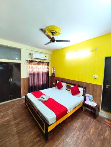 HOTEL VARANASI PARADISE VARANASI Near Kasi Vishwanath Temple & Ganga River - Fully Air Conditioning #Free Wi-Fi #Parking #Room Service #Best Hotel In Varanasi