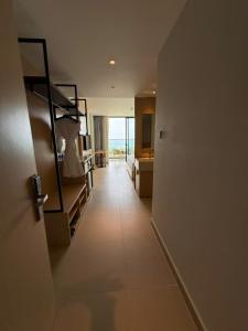 Arena Cam Ranh Seaview - Near Airport